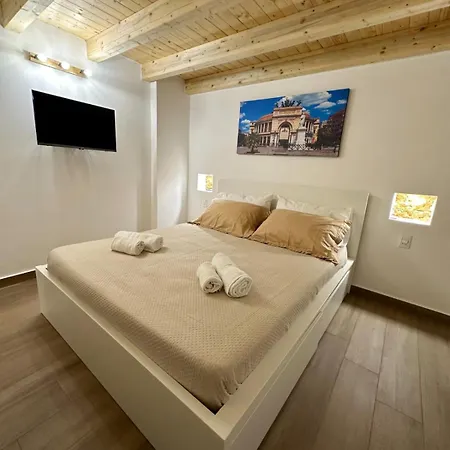 M&F Home-3